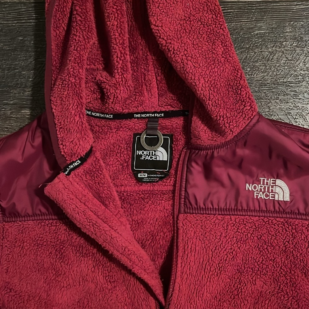 Women’s North Face Fleece - Picture 2 of 2